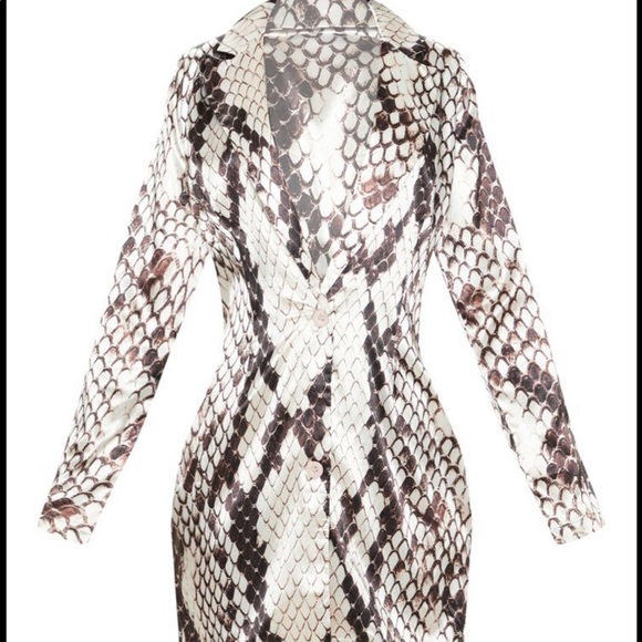 Grey Satin Snake Print Blazer Dress - Picture 4 of 4